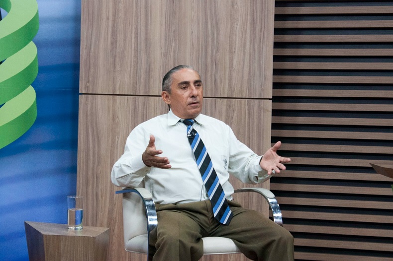 Poeta Neto Sambaíba, ex- candidato a governador, morre aos 66 anos Poeta Neto Sambaíba, ex- candidato a governador, morre aos 66 anos